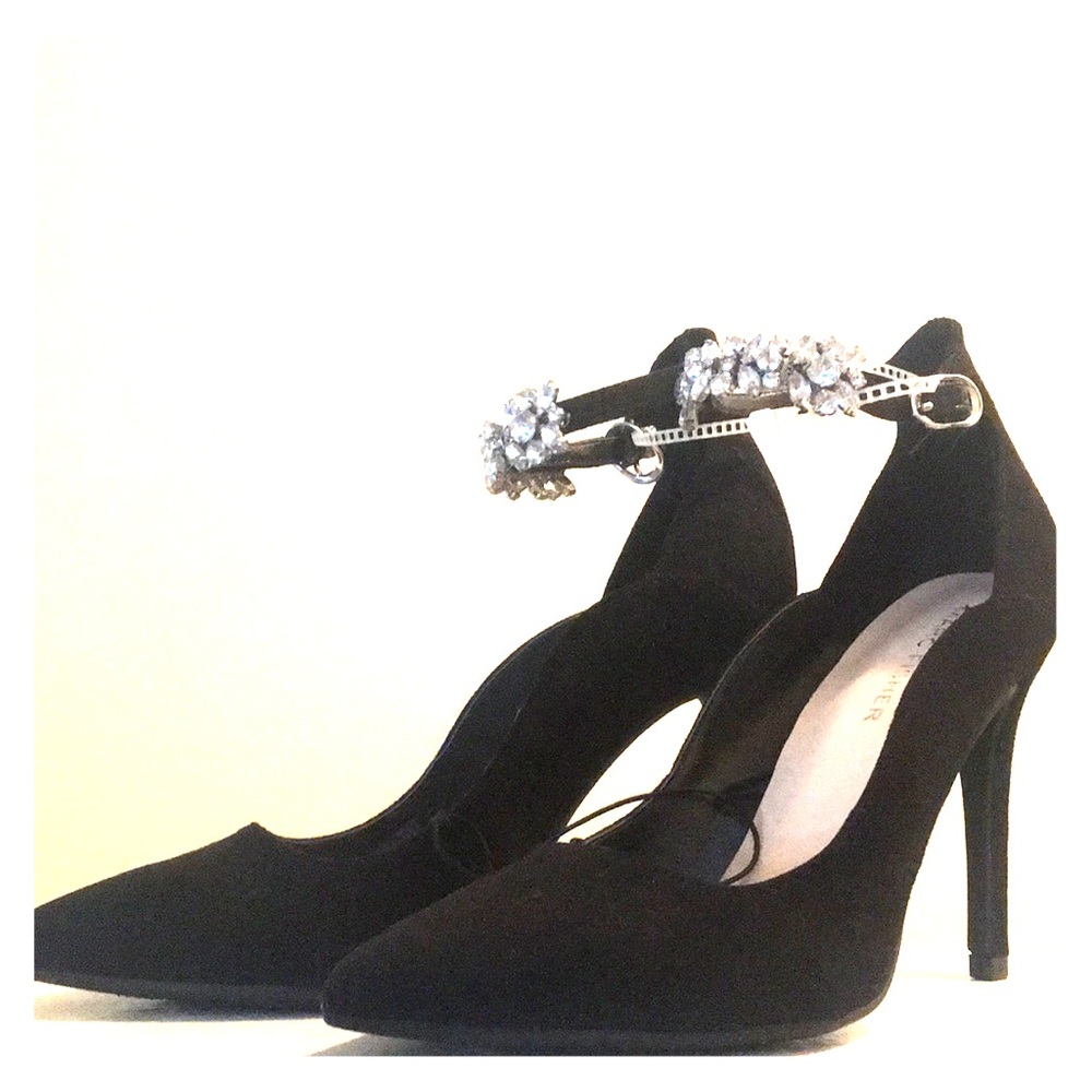 Marc Fisher Black Heels